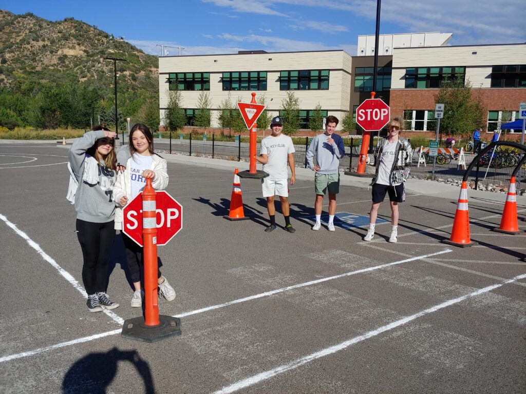 Glenwood Springs Key Club setting up for Bike Rodeo