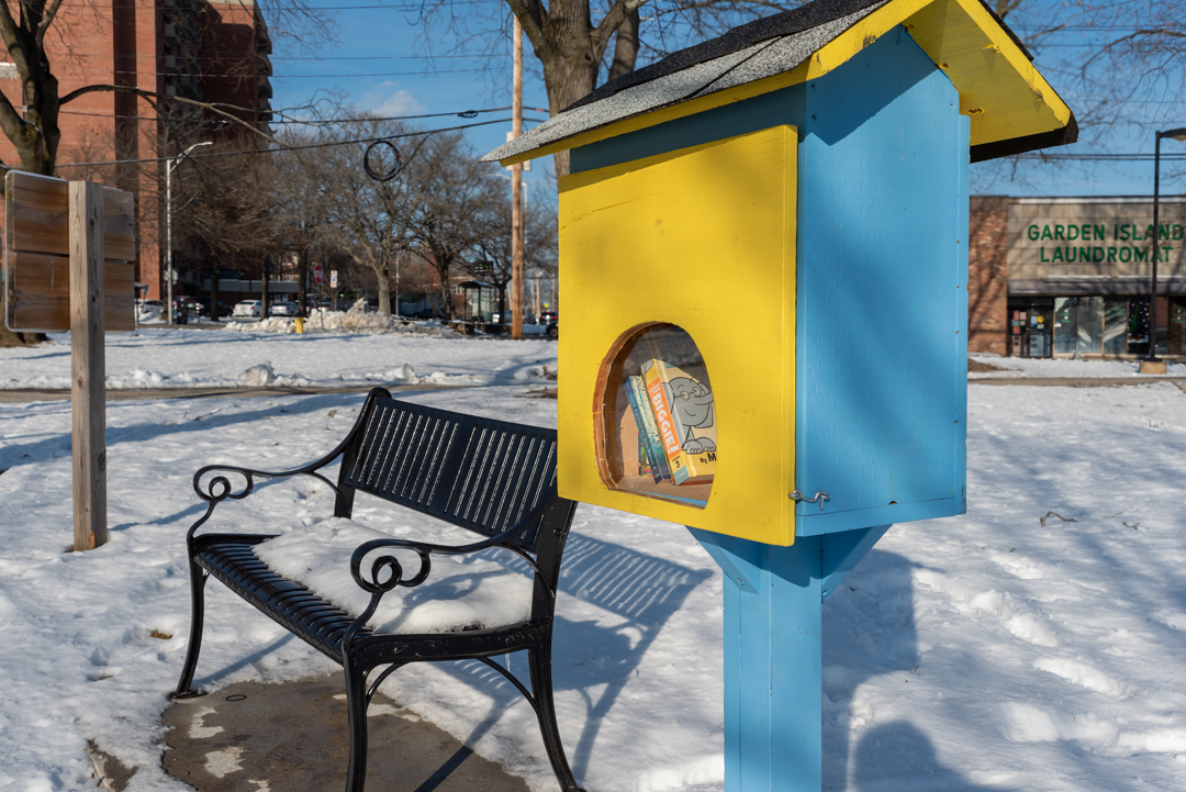 _DSC9950 Books - Sweeney Park #2