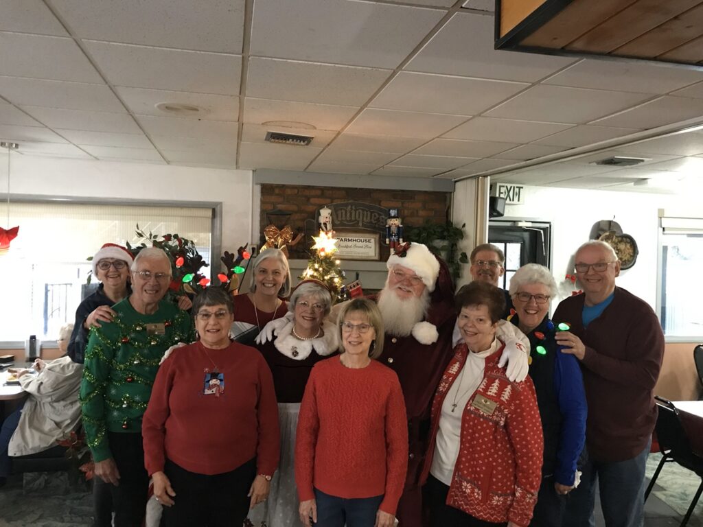 Kiwanis members at Christmas