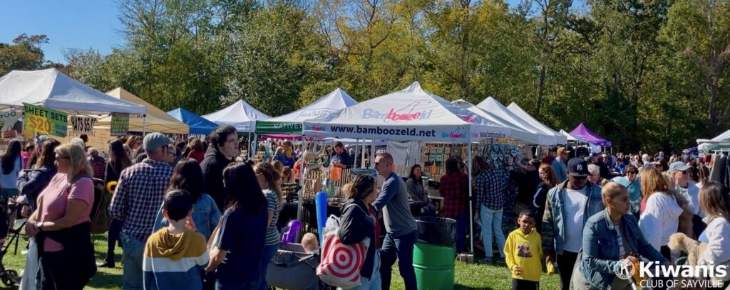 Crowds at the vendors - Apple Fest on October 22, 2022