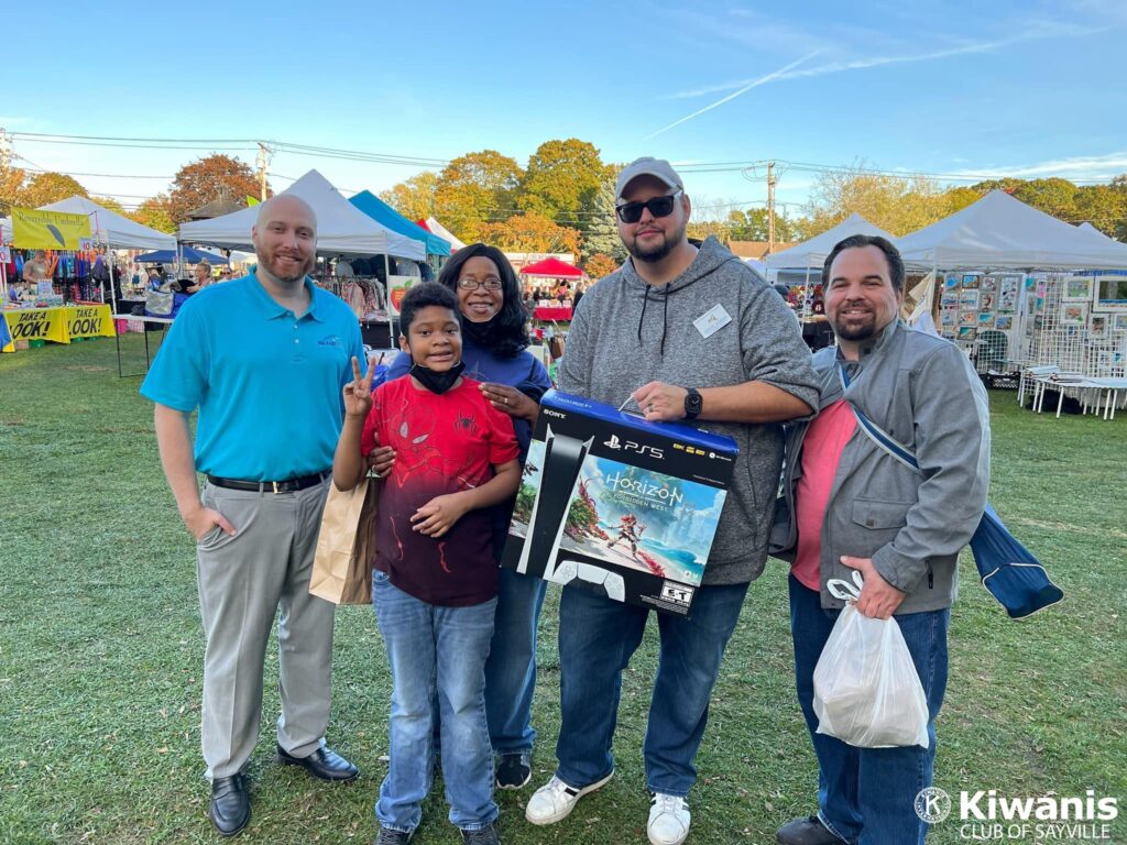 Winner of the Playstation 5 raffle Applefest 2022