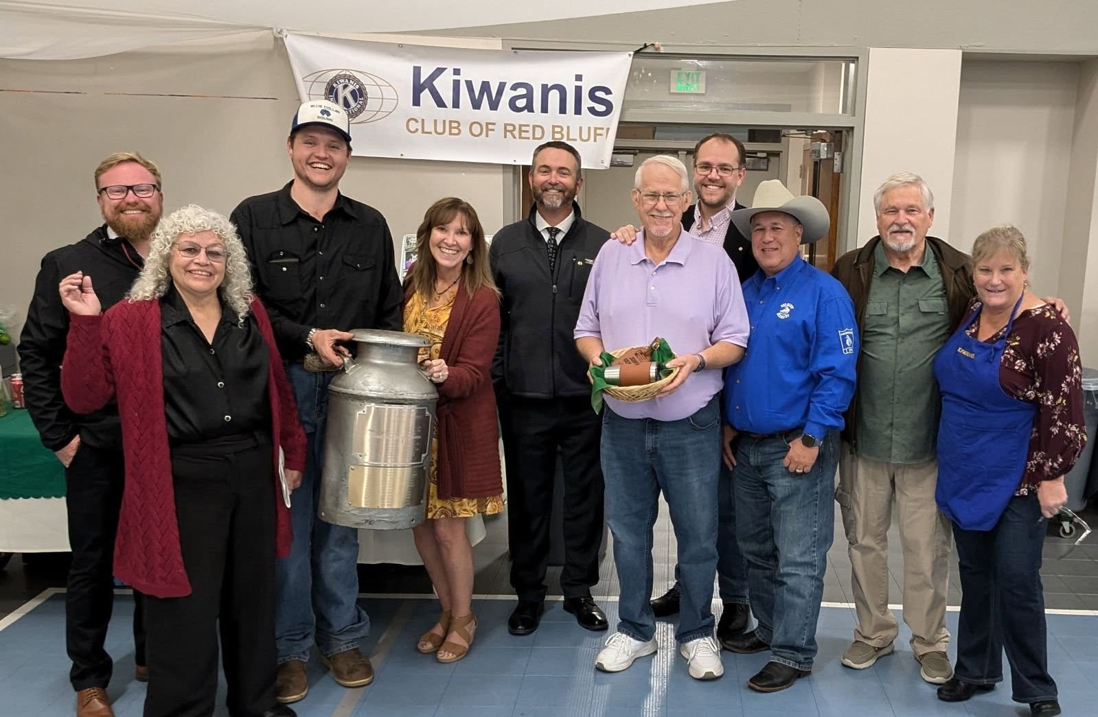 Kiwanis Club had most members present, to win the Large Milk Can Award at Farm-City Dinner.