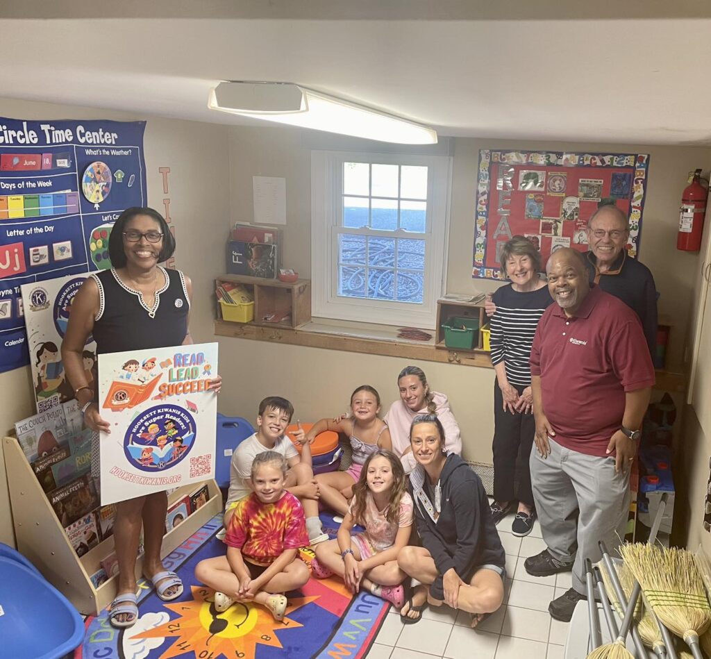 The community service committee of Hooksett Kiwanis is once again promoting children’s literacy. Kiwanians Rachel and Tim Sweeney, along with Sandra and Oliver Mack, visited the Tic-Tac-Tots Preschool in Hooksett to install a reading nook for the enthusiastic readers.