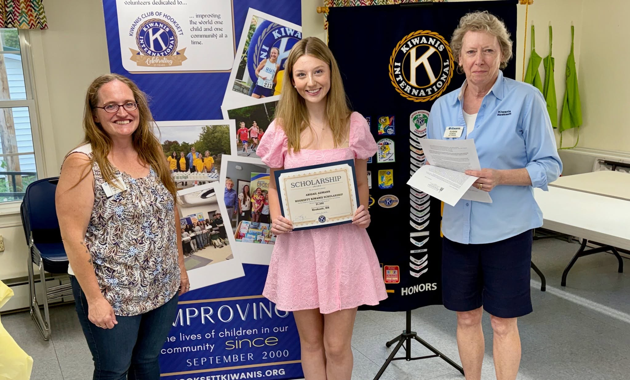 Abigail Aumann receiving her 2026 Hooksett Kiwanis scholarship award